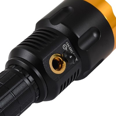 Police PS-97 T6 Cree Led Pil Göstergeli Şarjlı El Feneri